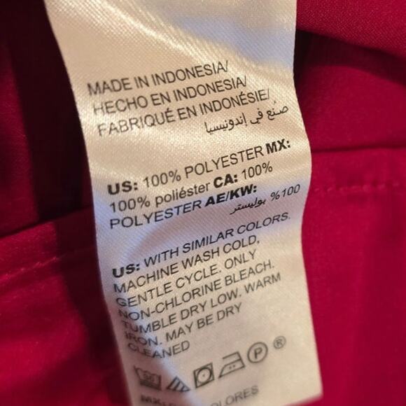 WHBM Cherry Red Off Shoulder Satin Blouse Excellent Condition Size 2 - Picture 5 of 7